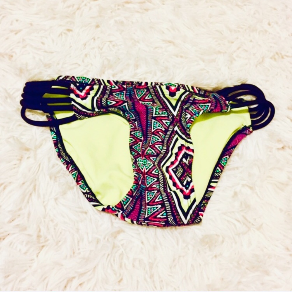 NWT Xilaration: Extra Small Tribal Double String Bikini Bottoms